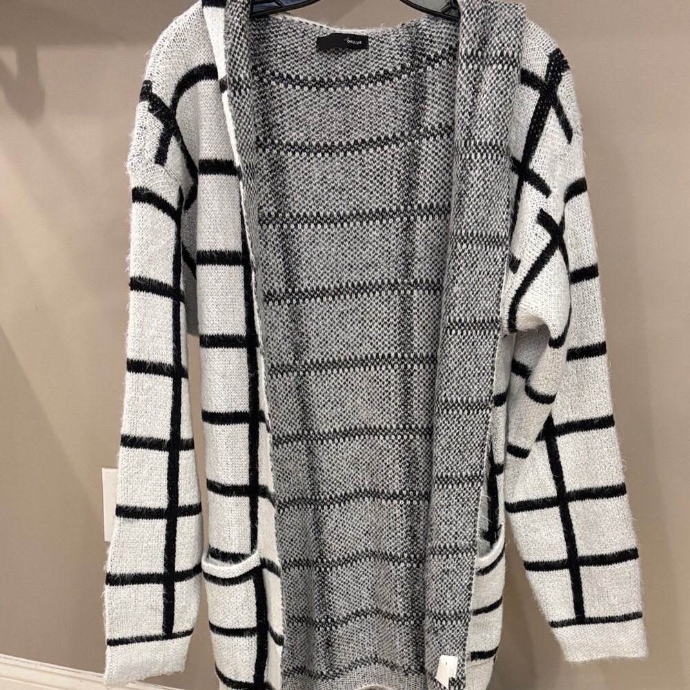 ON BLUE Small Black White Hooded Longline Cardigan Windowpane Knee Length
